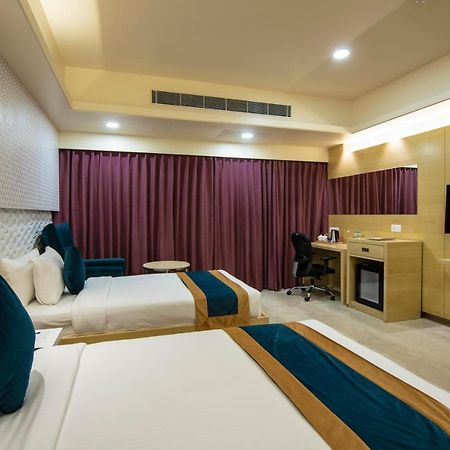 Zion - A Luxurious Hotel Bangalore Ngoại thất bức ảnh