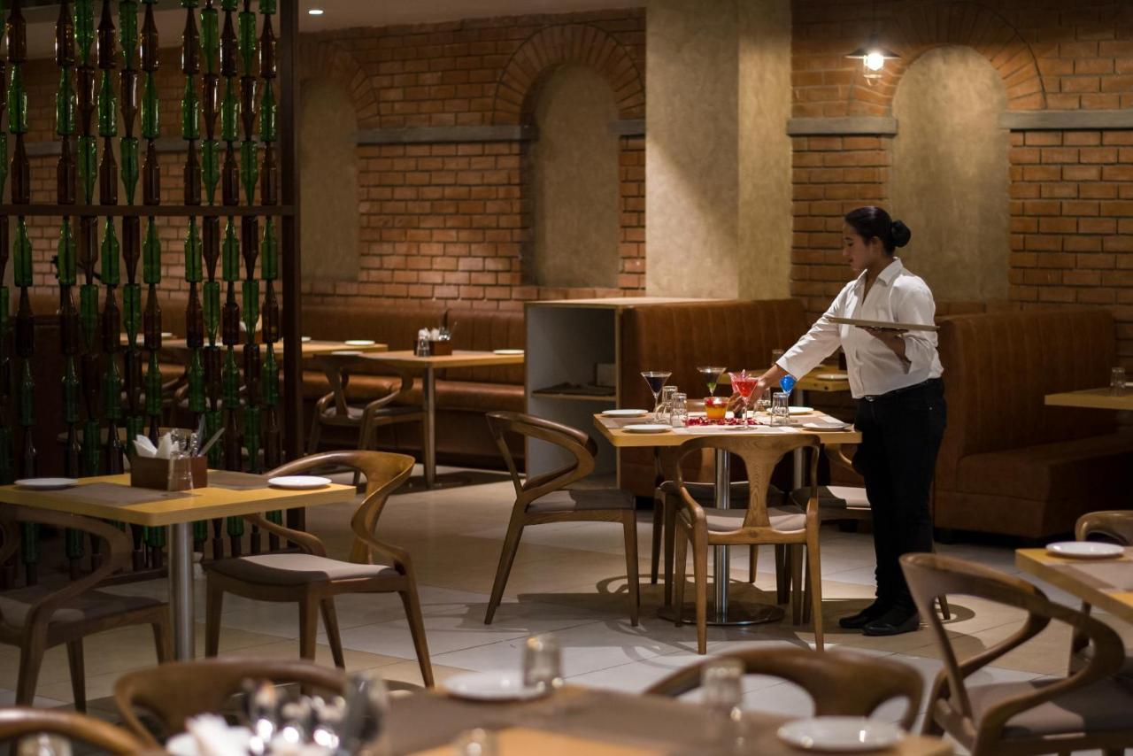Zion - A Luxurious Hotel Bangalore Ngoại thất bức ảnh