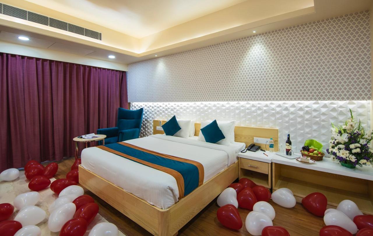 Zion - A Luxurious Hotel Bangalore Ngoại thất bức ảnh