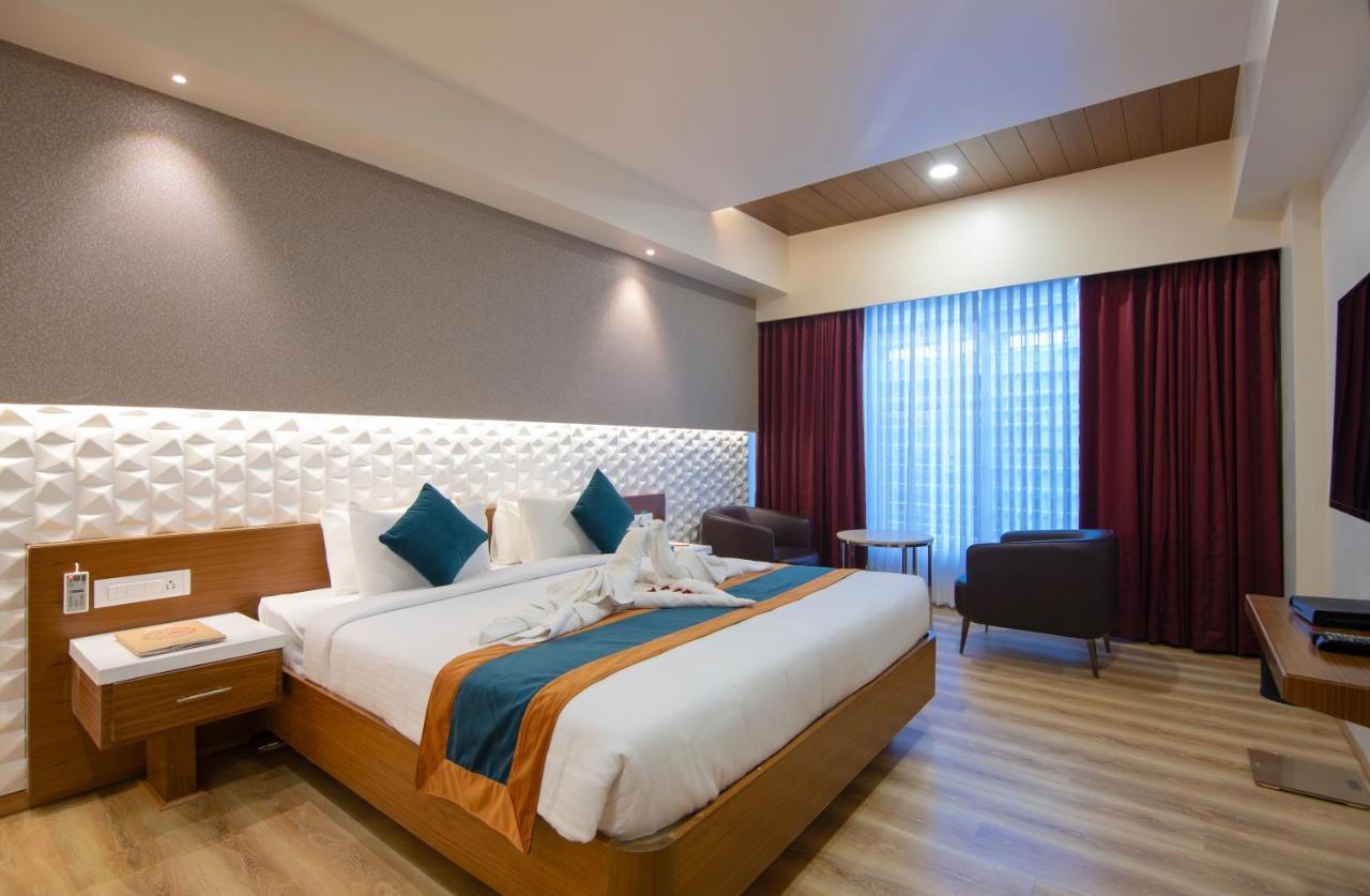 Zion - A Luxurious Hotel Bangalore Ngoại thất bức ảnh