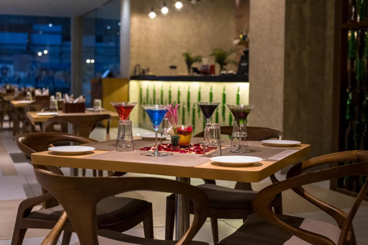 Zion - A Luxurious Hotel Bangalore Ngoại thất bức ảnh