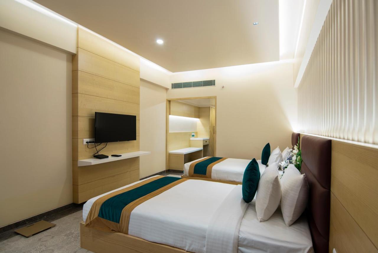 Zion - A Luxurious Hotel Bangalore Ngoại thất bức ảnh